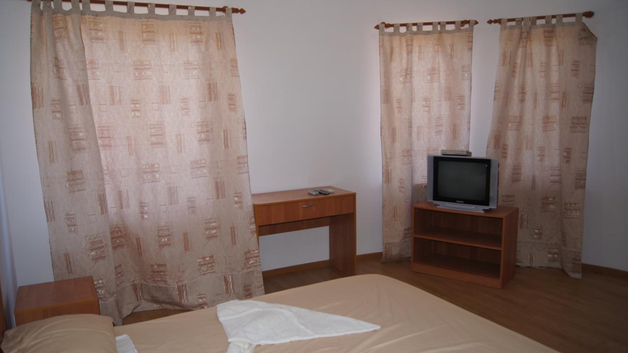 Hotel Sharmat ピツンダ エクステリア 写真