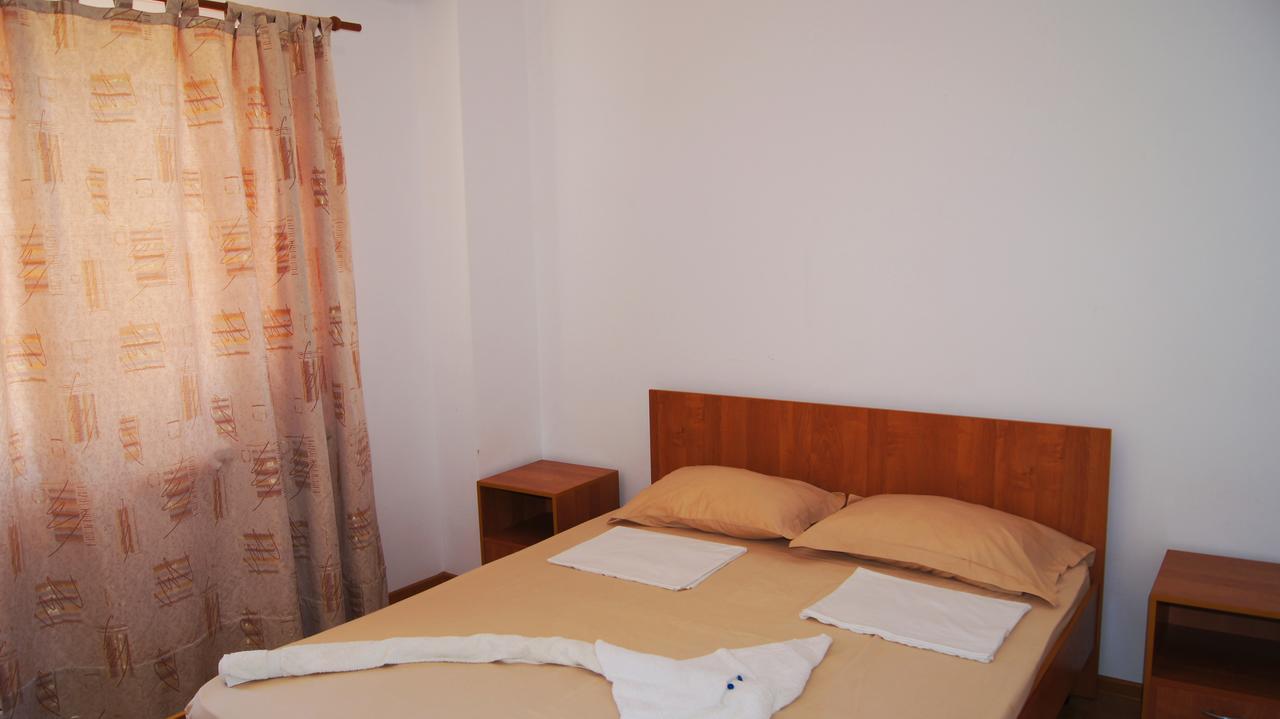 Hotel Sharmat ピツンダ エクステリア 写真